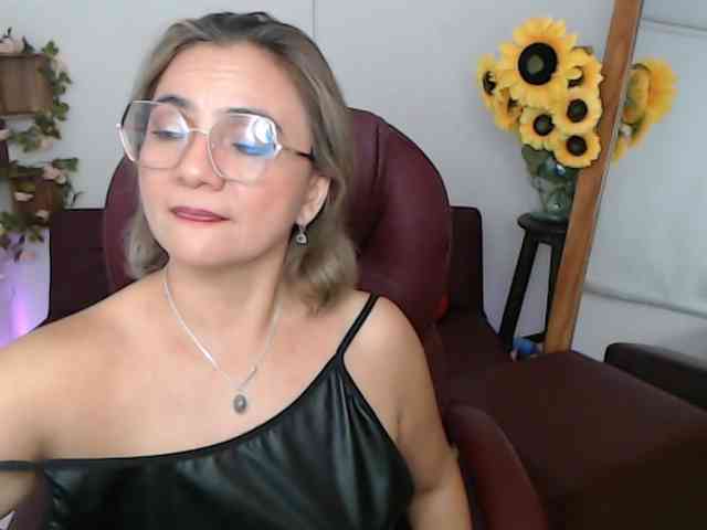 ana-milf webcam