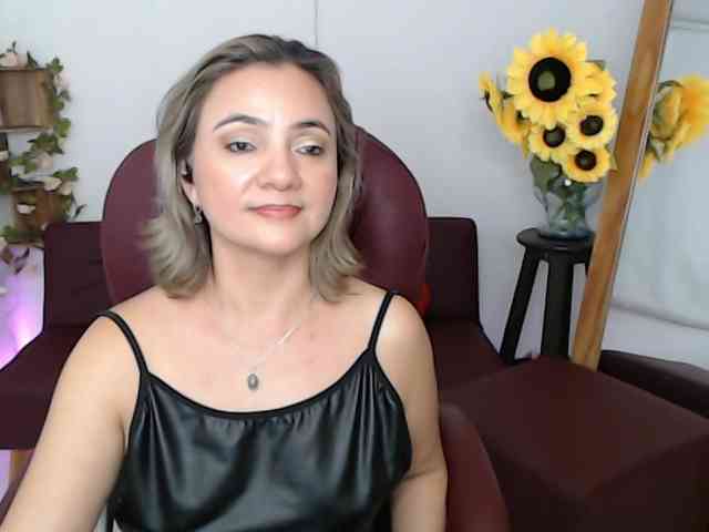 ana-milf webcam