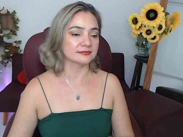 ana-milf webcam