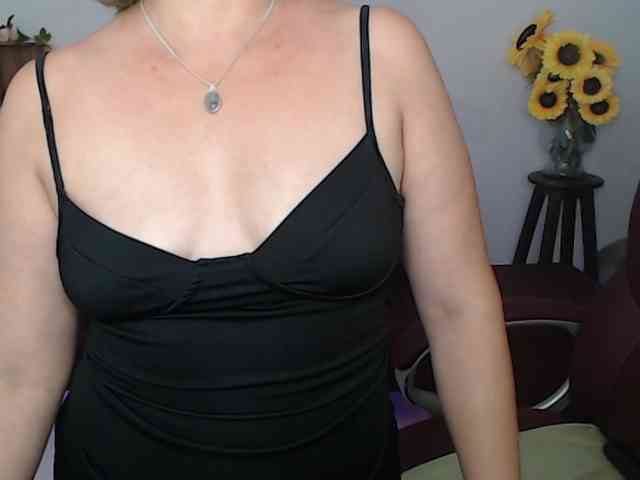ana-milf webcam
