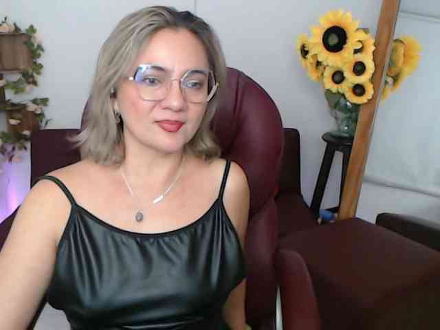 ana-milf webcam