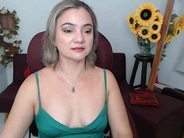 ana-milf webcam