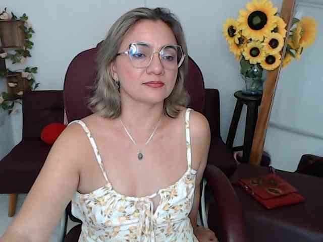 ana-milf webcam