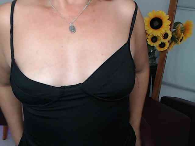 ana-milf webcam