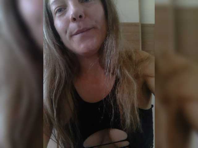 Dark-Angel-22 live webcam show