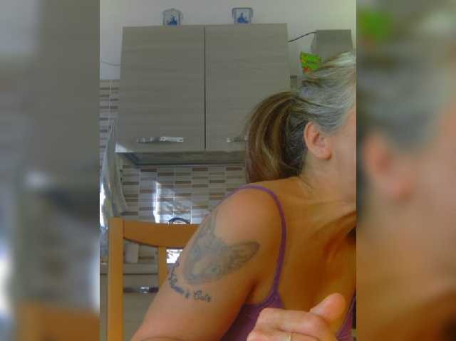 Dark-Angel-22 live cam