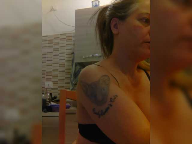Dark-Angel-22 live cam on BongaCams
