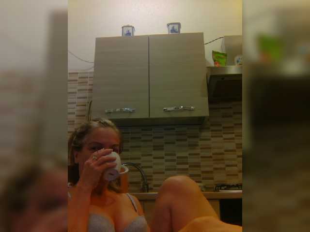 Dark-Angel-22 live cam on BongaCams