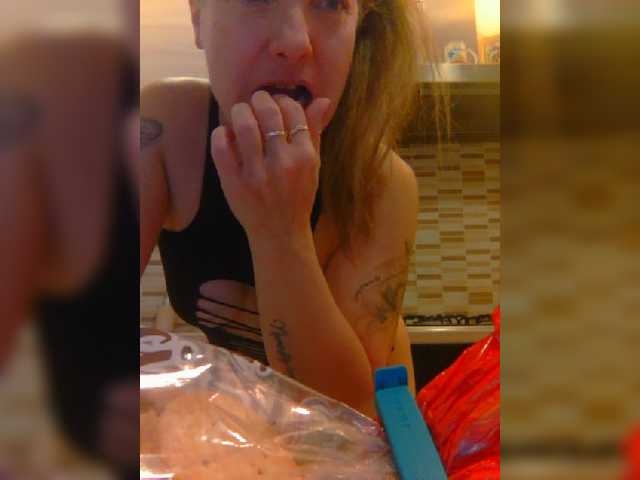 Dark-Angel-22 live webcam show