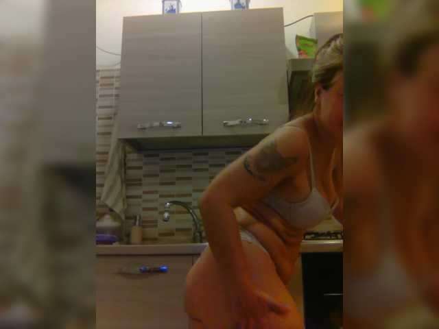 Dark-Angel-22 live cam on BongaCams