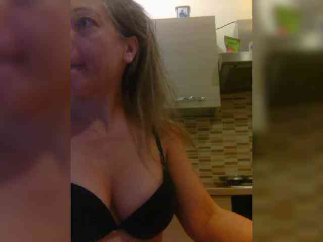 Dark-Angel-22 webcam
