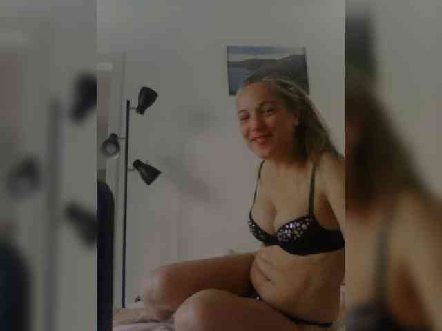 Dark-Angel-22 webcam