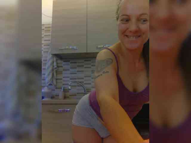 Dark-Angel-22 webcam
