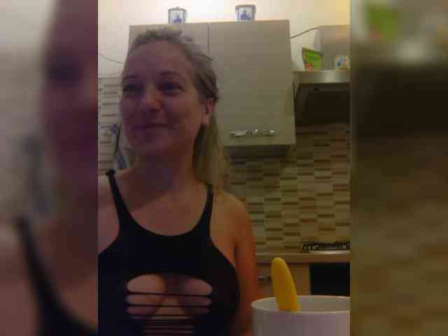 Dark-Angel-22 webcam