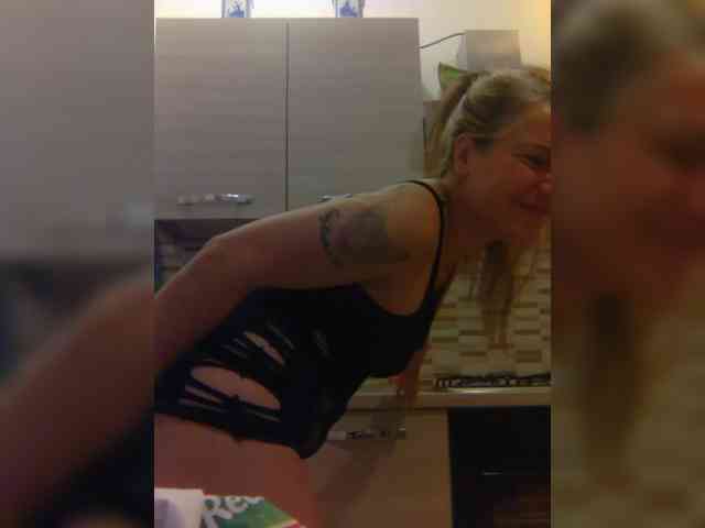 Dark-Angel-22 webcam