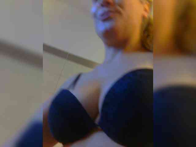 Dark-Angel-22 webcam