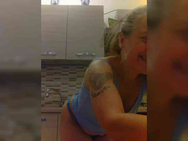 Dark-Angel-22 webcam