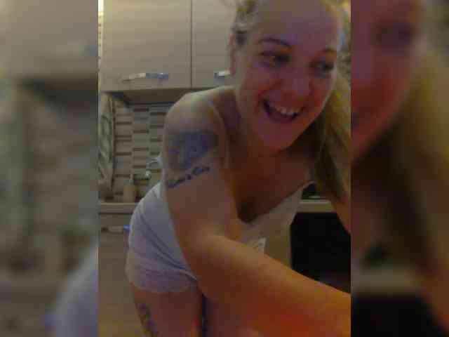 Dark-Angel-22 webcam