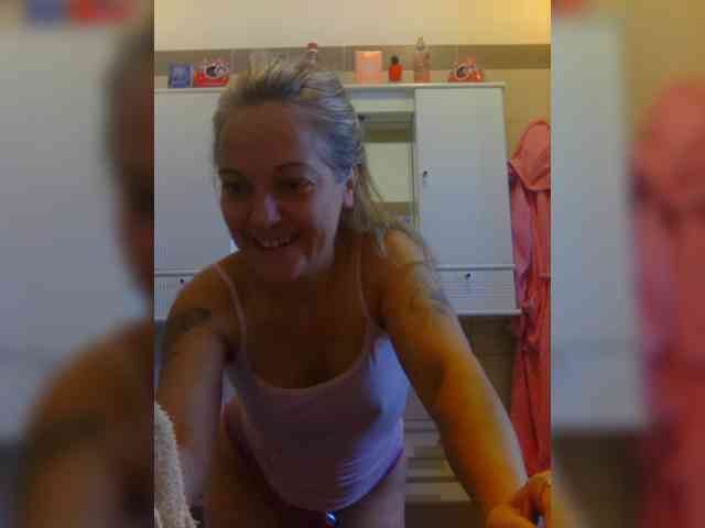 Dark-Angel-22 webcam