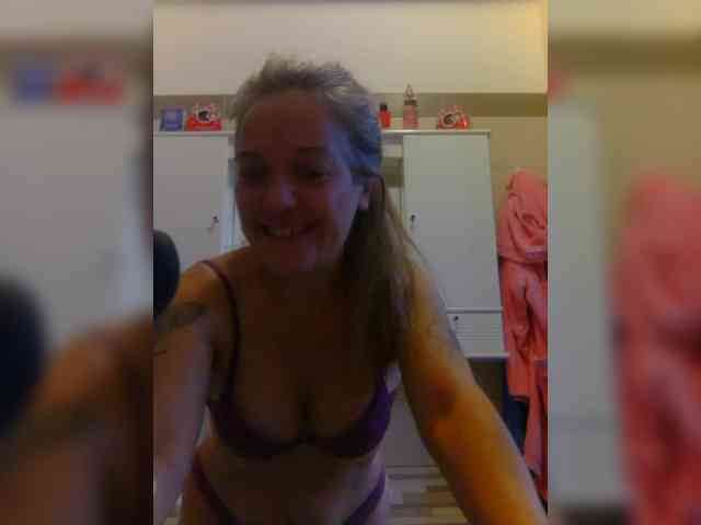 Dark-Angel-22 webcam