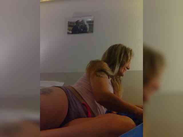 Dark-Angel-22 webcam