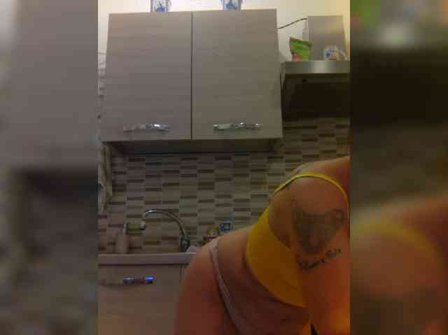 Dark-Angel-22 webcam