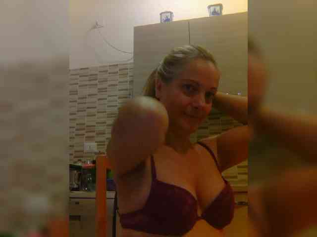 Dark-Angel-22 Live Webcam on BongaCams