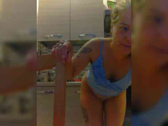 Dark-Angel-22 webcam