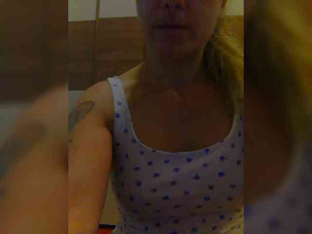 Dark-Angel-22 webcam