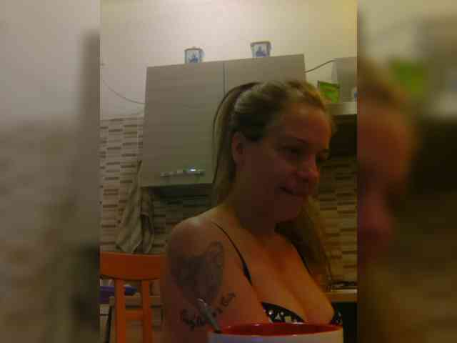 Dark-Angel-22 webcam