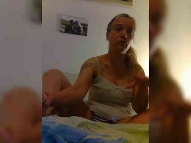 Dark-Angel-22 webcam