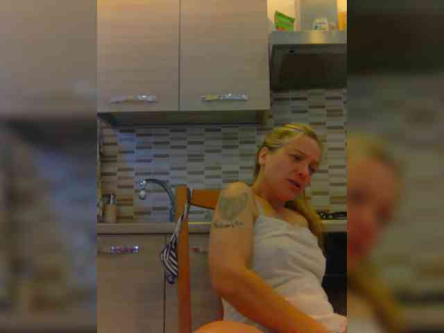 Dark-Angel-22 webcam