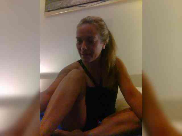 Dark-Angel-22 webcam