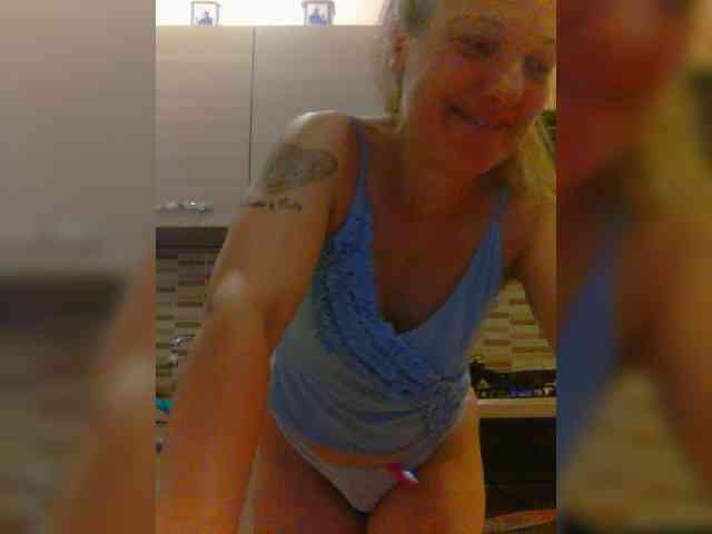 Dark-Angel-22 webcam
