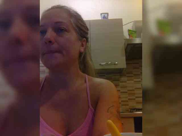 Dark-Angel-22 webcam