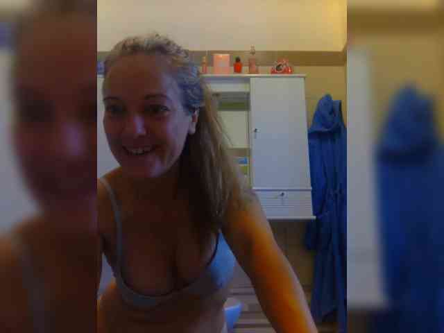 Dark-Angel-22 webcam