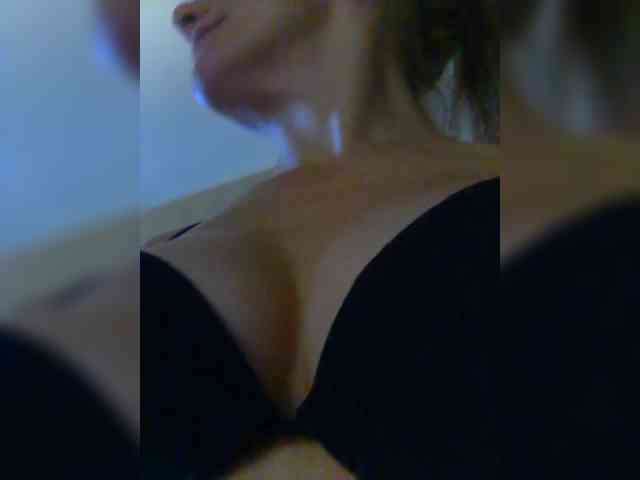 Dark-Angel-22 webcam