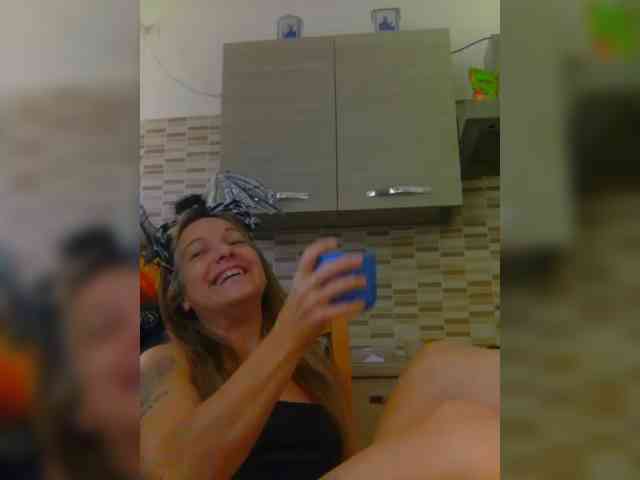 Dark-Angel-22's webcam live show