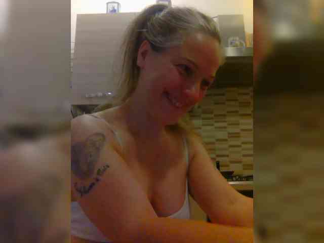 Dark-Angel-22 webcam