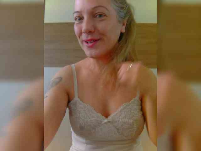 Dark-Angel-22 webcam