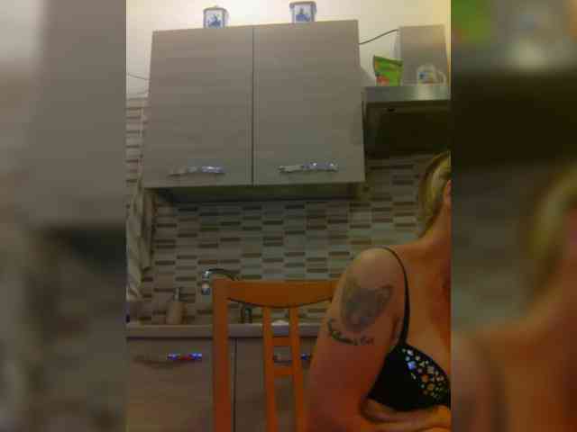 Dark-Angel-22 webcam