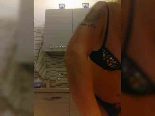 Dark-Angel-22 webcam