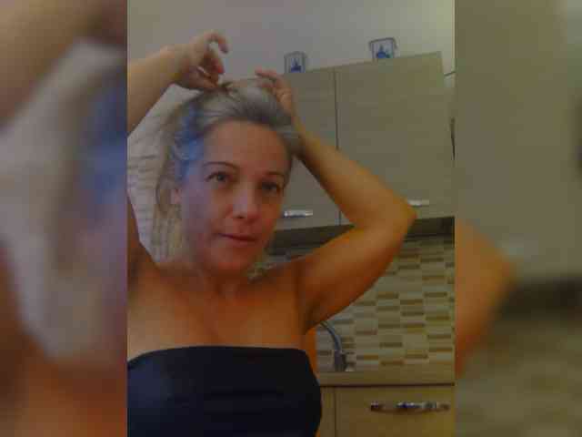 Dark-Angel-22 webcam