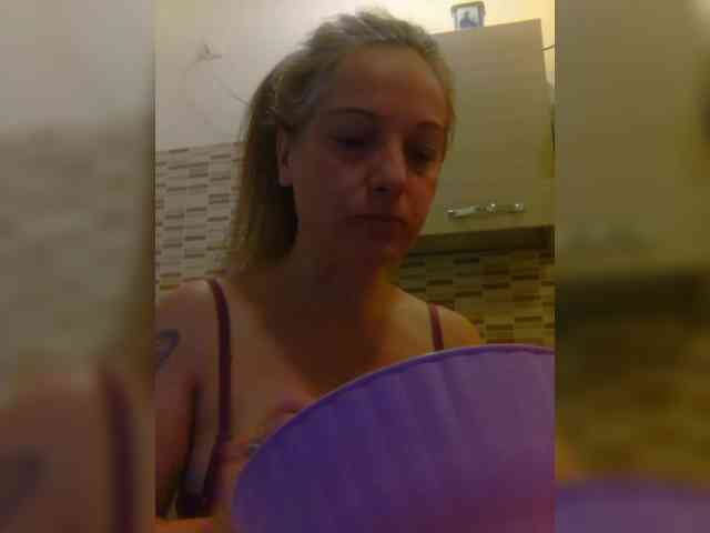 Dark-Angel-22 webcam