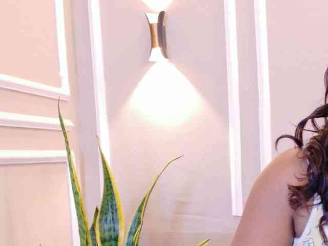 zoe-roux21 webcam