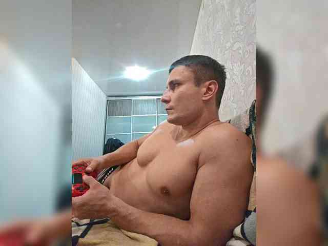 Fredo07's cam show statistics and live stream