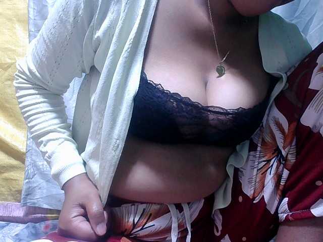 Lutricia live cam on BongaCams
