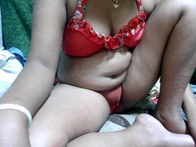 Lutricia live cam on BongaCams