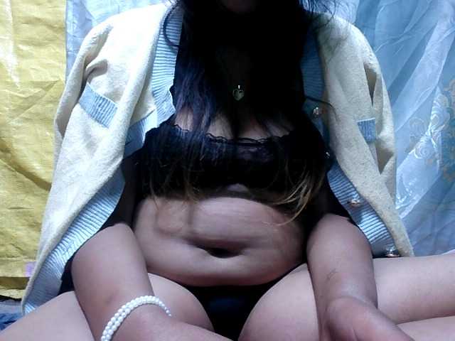 Lutricia live cam on BongaCams