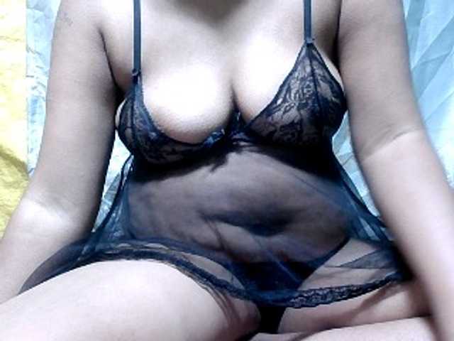 Lutricia live webcam show